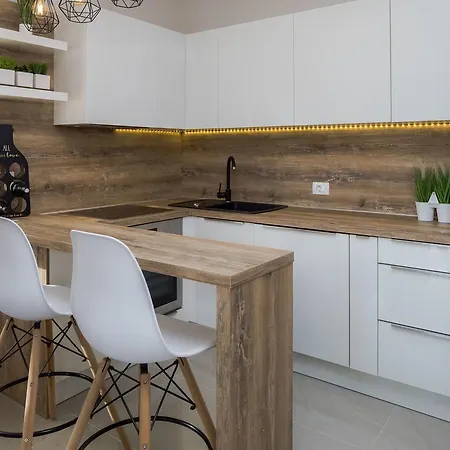 Dom wakacyjny Luxury Nikol *