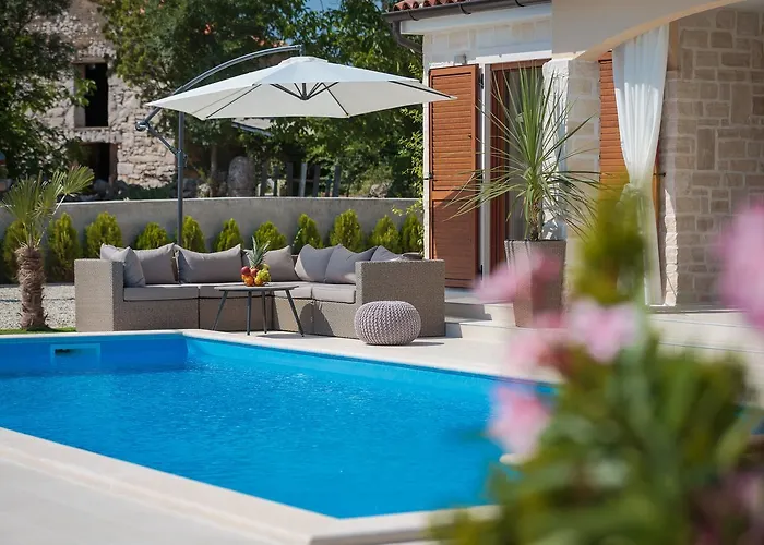 Сasa de vacaciones Luxury Nikol *